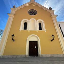 Kirche der Heiligen Dreifaltigkeit und Franziskanerkloster
