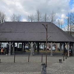Covered market place