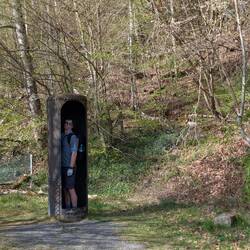 Schutzhütte am Basaltsteinbruch, etwas klein, aber für eine Nacht okay, oder?