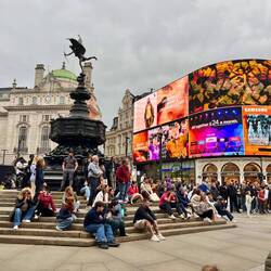 Piccadilly Circus