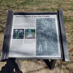 Tafel zum Grab seiner Mutter.