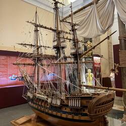 Im Museum der Entdeckungen