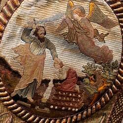 Kasel, Stickbild: Opfern Isaaks