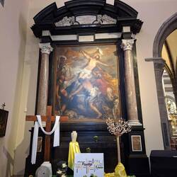 Van-Dyck-Altarbild und Osterschmuck