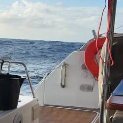 auf und ab, hin und her, auf und ab. Das Gehen wird zur Herausforderung