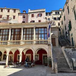Der andere Teil der Townhall - rechts über der Flagge ist der Platz der nächsten Detail Aufnahme