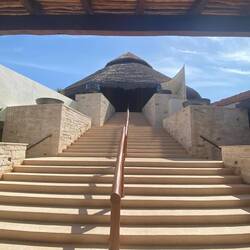 ...wahrscheinlich den Mayapyramiden nachempfunden