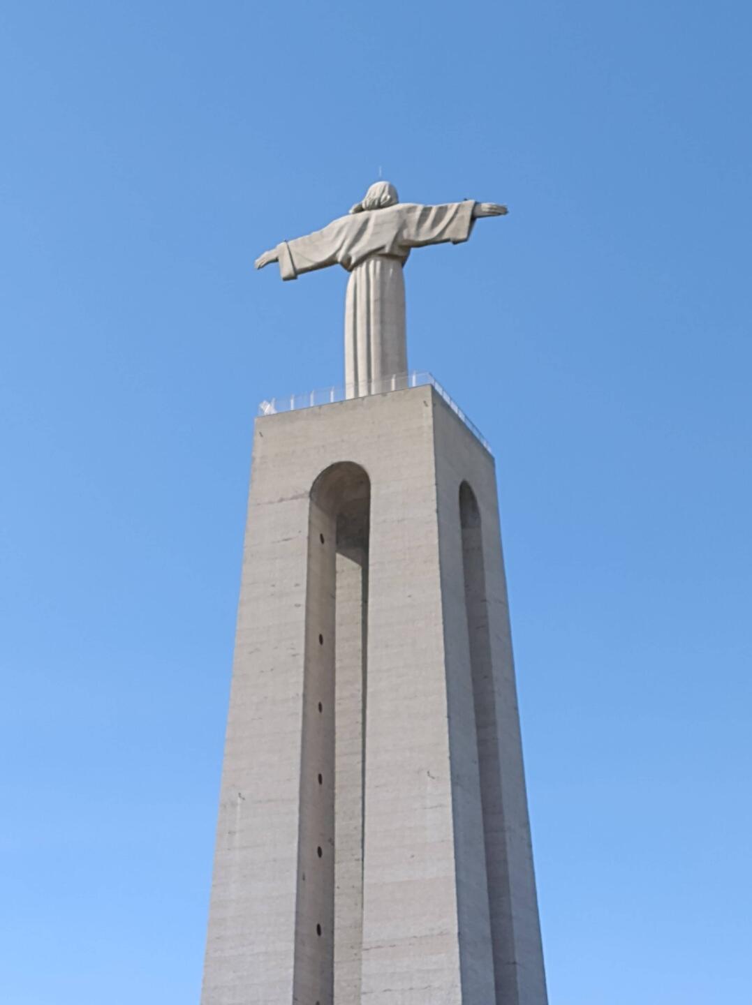 Christus von hinten...