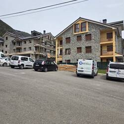 New construction of some more condos.