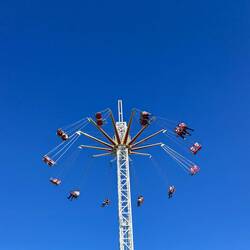 Osterkirmes und Markt im Park