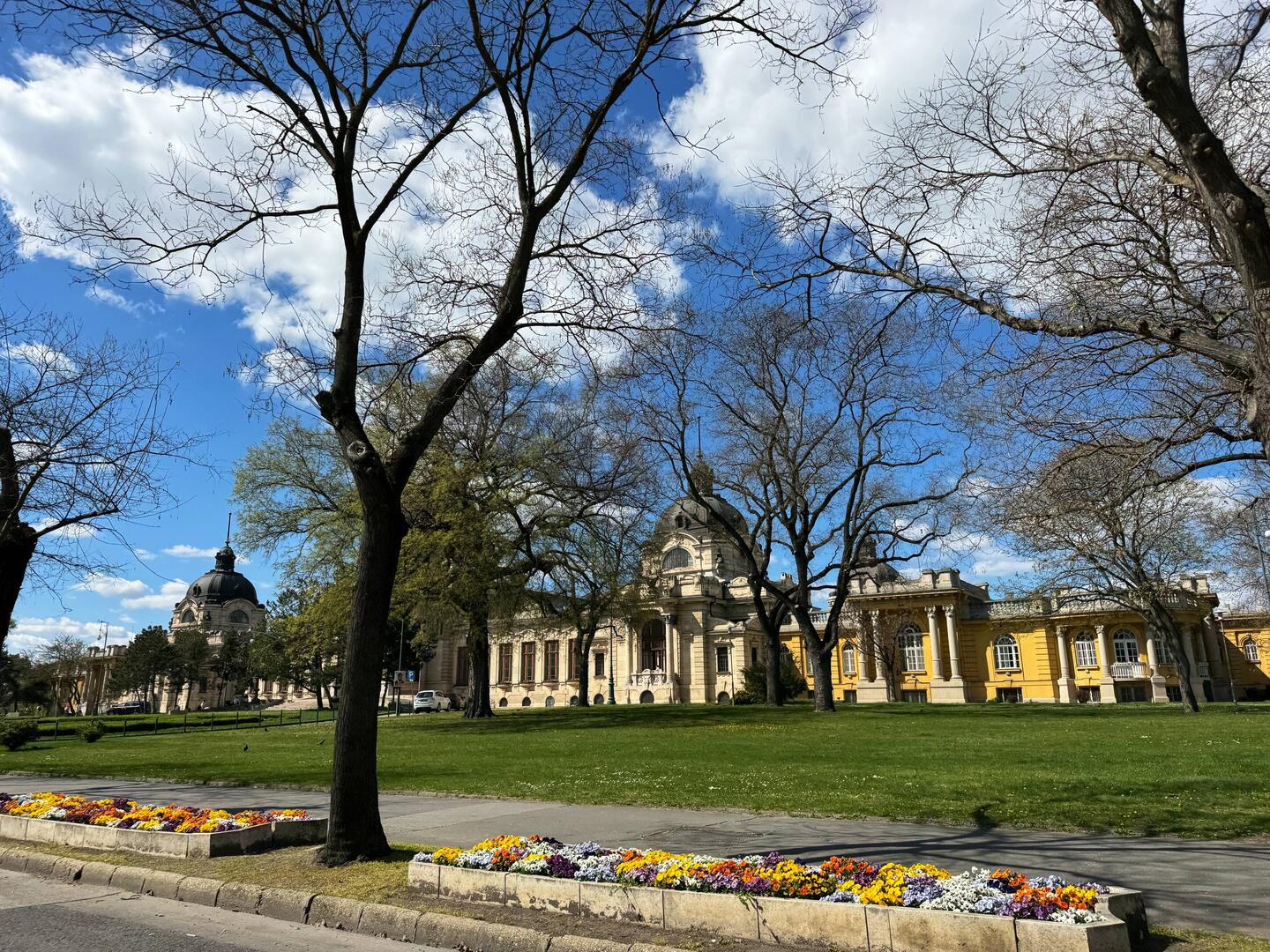 Szechenyi-Thermalbad von außen