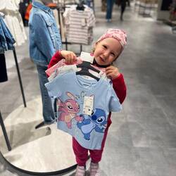 Shopping muss sein, sie weiß was sie will 👍