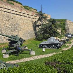 Militärmuseum ums Fort herum...
