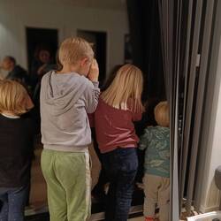 Beim Nachbarn läuft der Fernseher