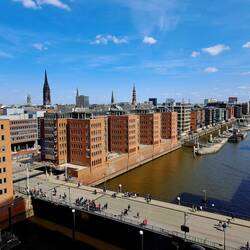 Blick von der Elbphilharmonie - Plaza