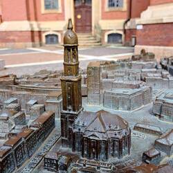 Wichtigste Barockkirche Norddeutschlands mit 132m hohem Turm