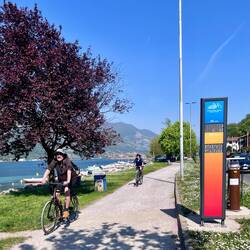 Sympa, le long de l'itinéraire, ils comptent le nombre de passages de cyclistes
