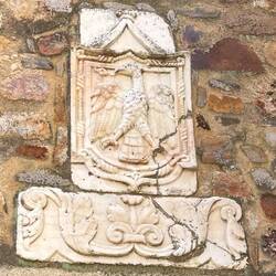 Doppeladler der Habsburger aus Alabaster