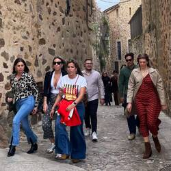 Auch diese sind interessant gekleidet!