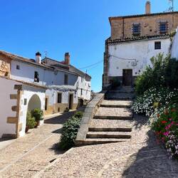 Im Judenviertel. Wo die Synagoge stand (links vorne), wurde eine Ermitage errichtet.