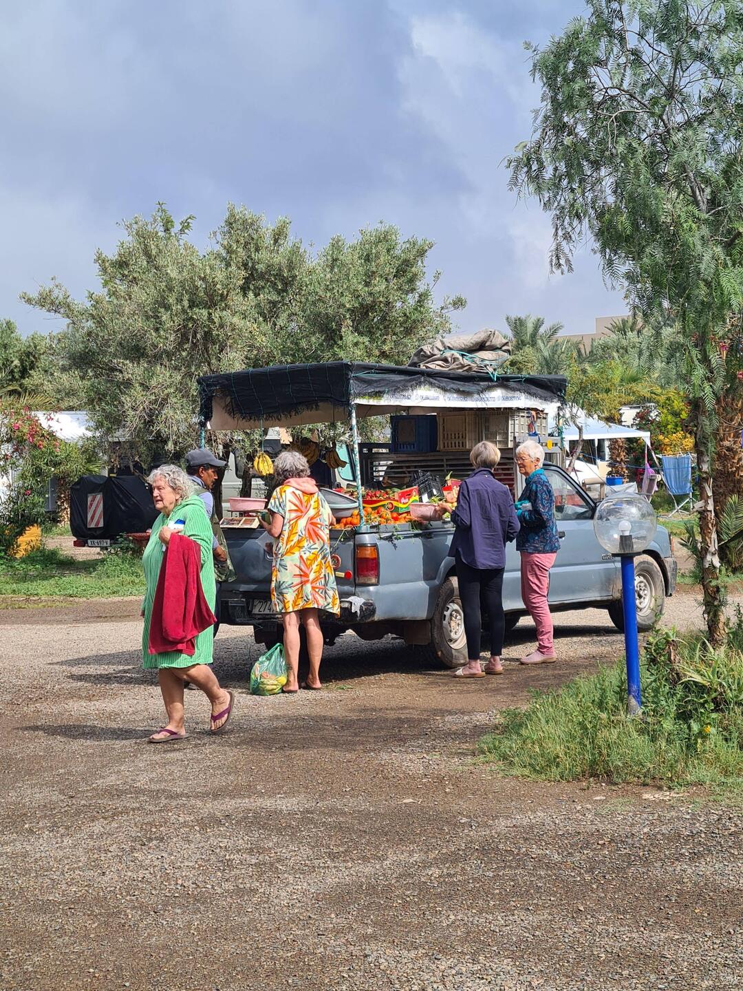 Früchte- und Gemüseeinkauf im Camping