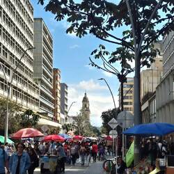 Einkaufsstraße ,Carrera 7' im Viertel ,La Candelaria'