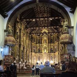 Mit beeindruckendem Altarraum