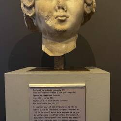 Rare sculpture with hair style of 3rd century