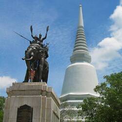 Denkmal des Königs Naresuan (1556-1605) von Ayutthaya in Suphan Buri, Zentralthailand