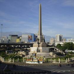 Siegesdenkmal (Monument of Victory) in Bangkok (Quelle: wikipedia)