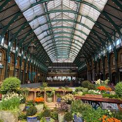 In der Covent Garden Market Hall findet man eine Fülle von Boutiquen, Kunsthandwerkern und Designer