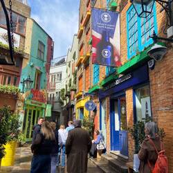 Neal’s Yard: Dieser versteckte, extrem farbenfrohe Innenhof ist ein absoluter „Instagram-Hotspot“