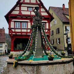 Osterbrunnen in Mühlheim