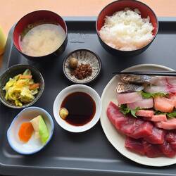 Lunch plate 1
