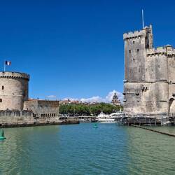 Tour St. Nicolas & Tour de la Chaîne