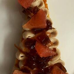 Grapefruit pie with grapefruit preserves