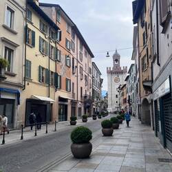 Petites rues colorées de Breschia