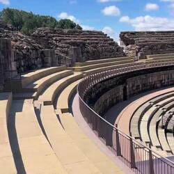 Heutzutage finden hier viele Veranstaltungen statt: Musik, Tanz, Theater..