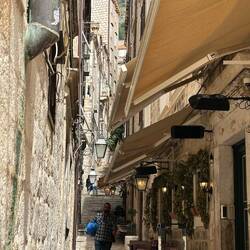 2 . Gasse vom Pile-Tor aus nach Norden