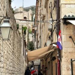 1. Gasse vom Pile-Tor aus nach Norden