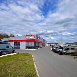 Zwischenstopp bei einem Wohnmobil-Händler in Wertheim