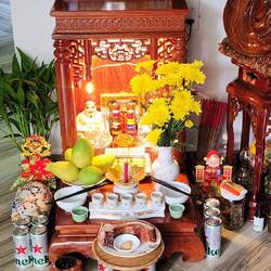 Ahnenaltar im Wohnzimmer