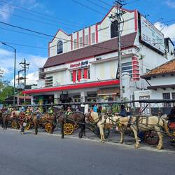 Der Malioboro ist die Hauptstraße von Yogjakarta und eine einzige Flaniermeile