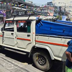 Wieder zurück in Pokhara. Nach der Ruhe in den Bergen hat so eine Großstadt ganz schön viele Reize