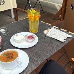 Der Hauptact heute? Der Decathlon-Karton, den ich im Laden geschenkt bekam.