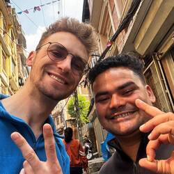 J'avais pas compris sur le moment mais je lui ai acheté une peinture 10x le prix juste 😅