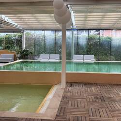 "indoor" Pool