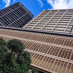 ... wie auch der Central Business District: Büroarchitektur der 80er...😝