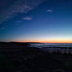 En ce moment, à 23h, il ne fait pas encore nuit !
