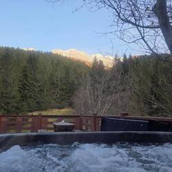 Jacuzzi at the end